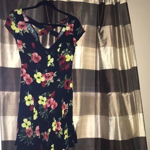 Hollister Hawaiian flower dress